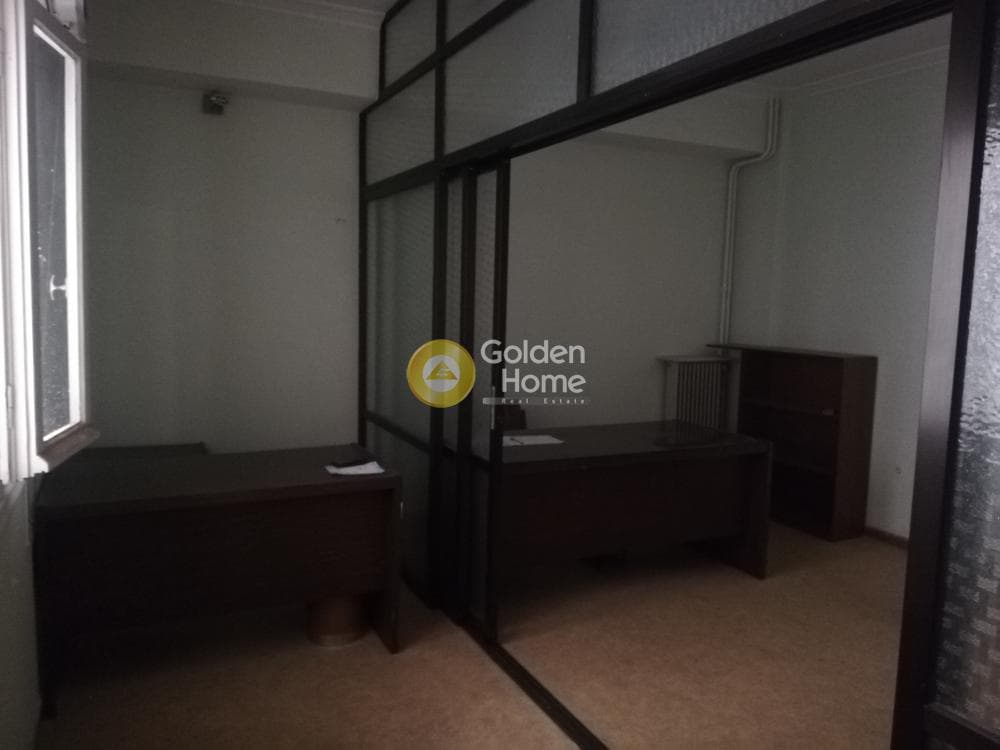 Office in Platia Kanigos, Exarchia - Neapoli — Photo 1 of 15