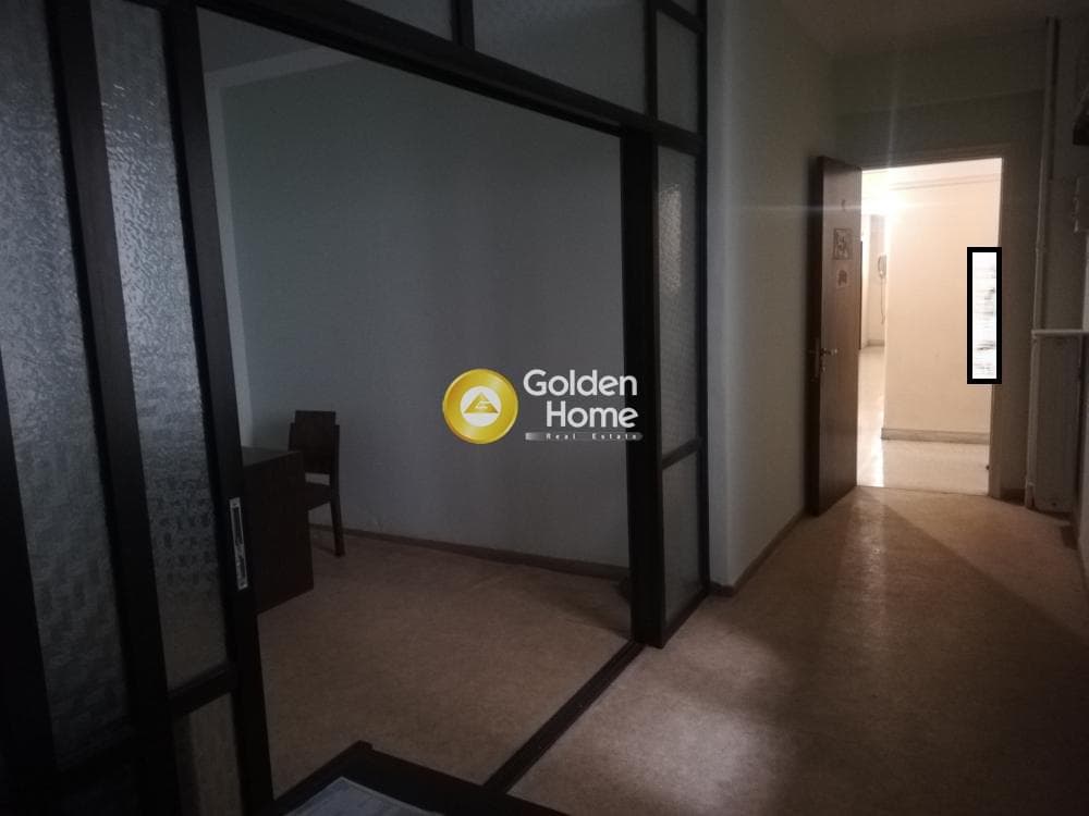 Office in Platia Kanigos, Exarchia - Neapoli — Photo 2 of 15