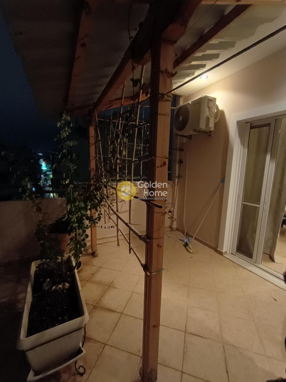 Apartment in Agios Ioannis Chrisostomos, Nikaia — Photo 7 of 12