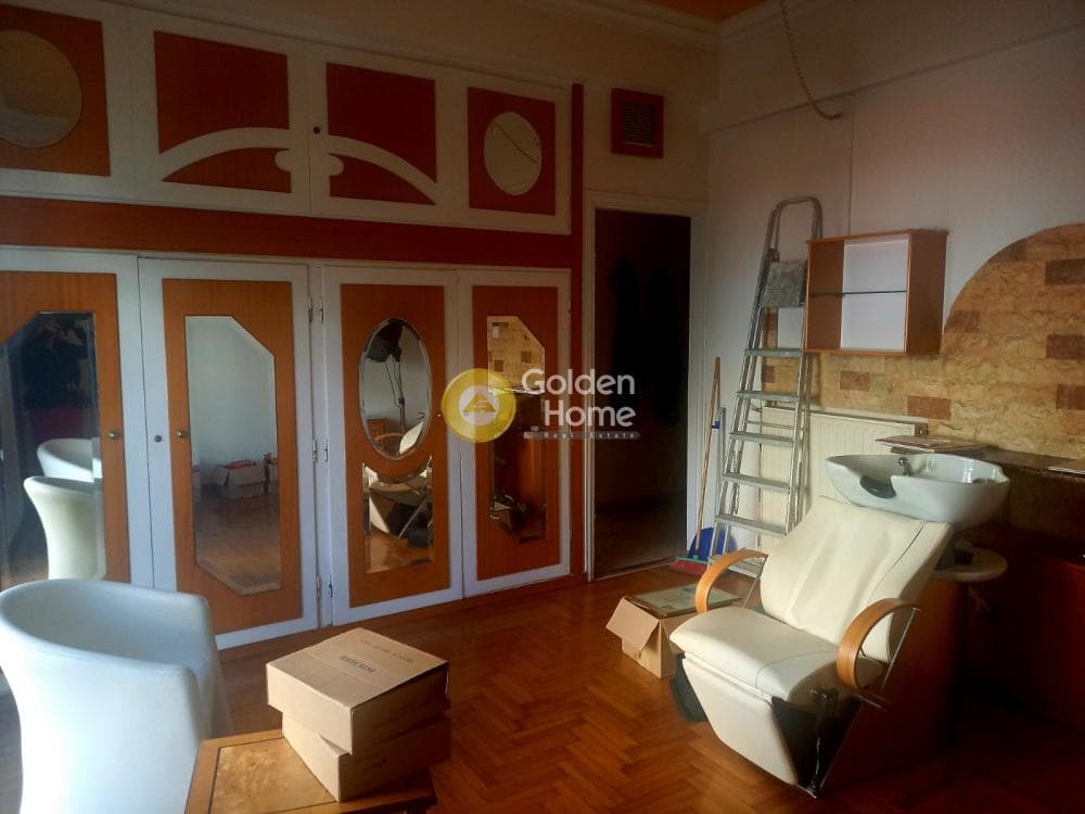 Retail Store in Eleftherias square, Koridallos — Photo 6 of 18