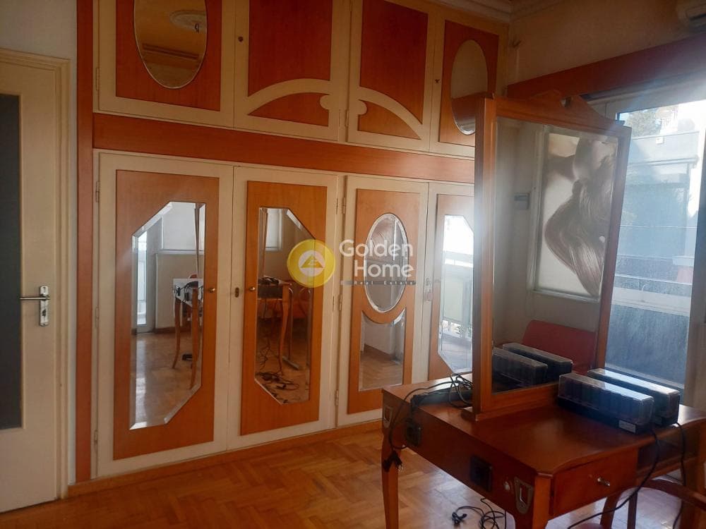 Retail Store in Eleftherias square, Koridallos — Photo 7 of 18