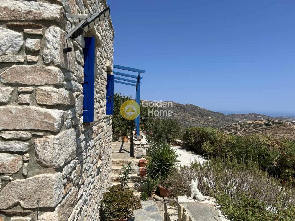 House in Lefkes, Paros — Photo 3 of 27