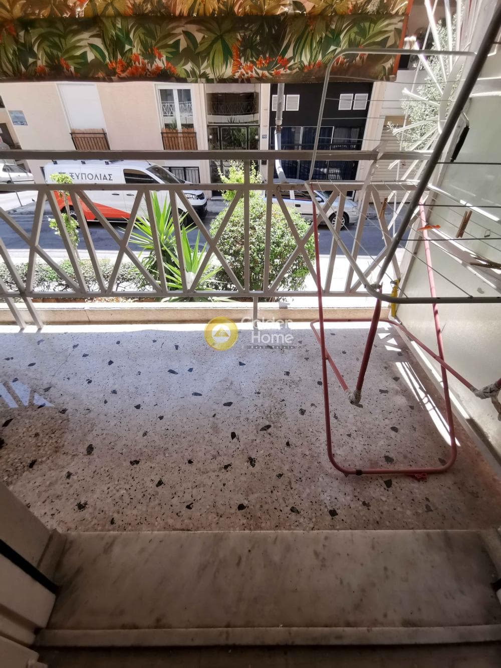 Apartment in Agios Sostis, Neos Kosmos — Photo 1 of 21