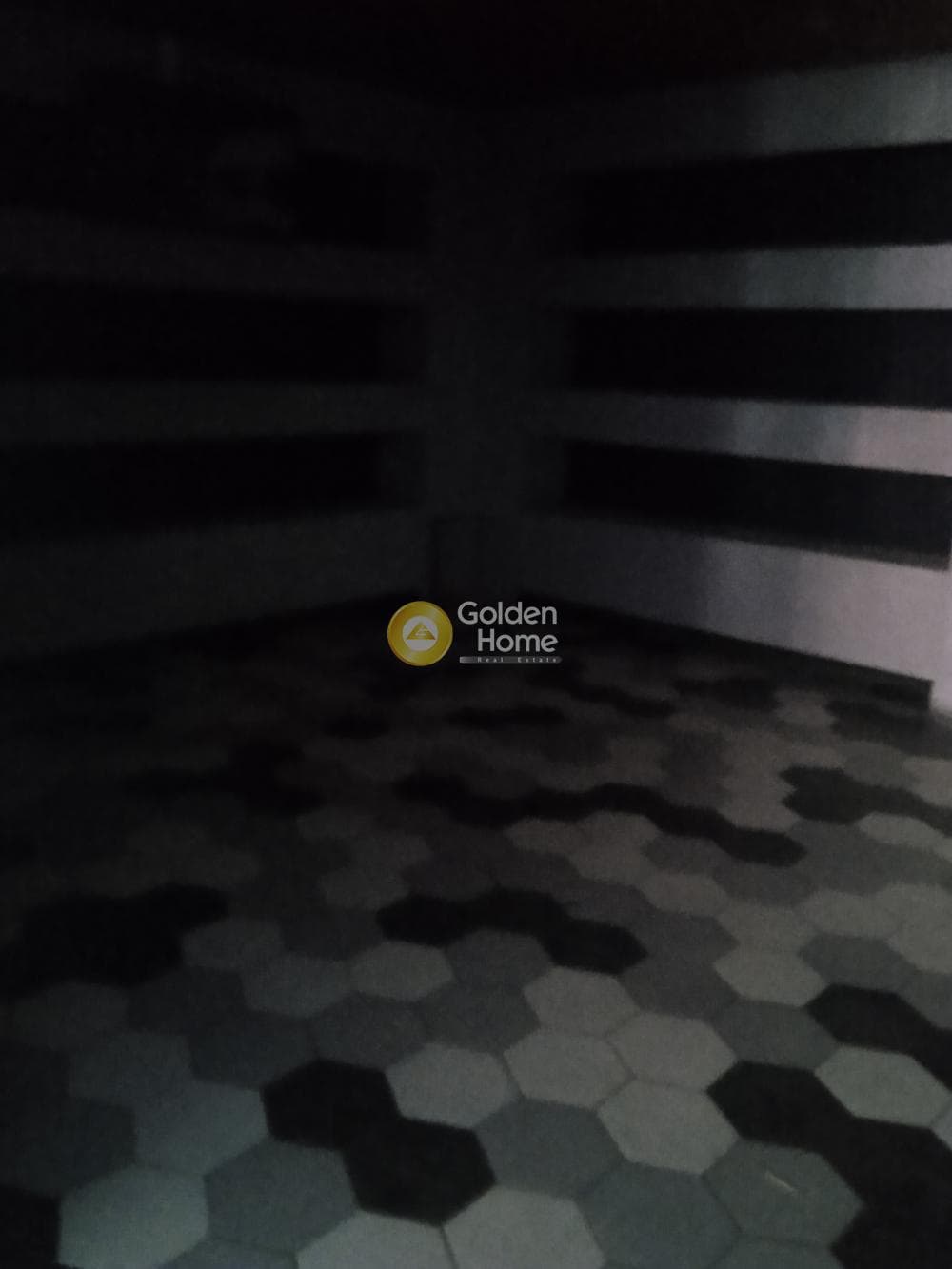 Κατάστημα στην Πλατεία Ελευθερίας, Κορυδαλλός — Φωτογραφία 3 από 5