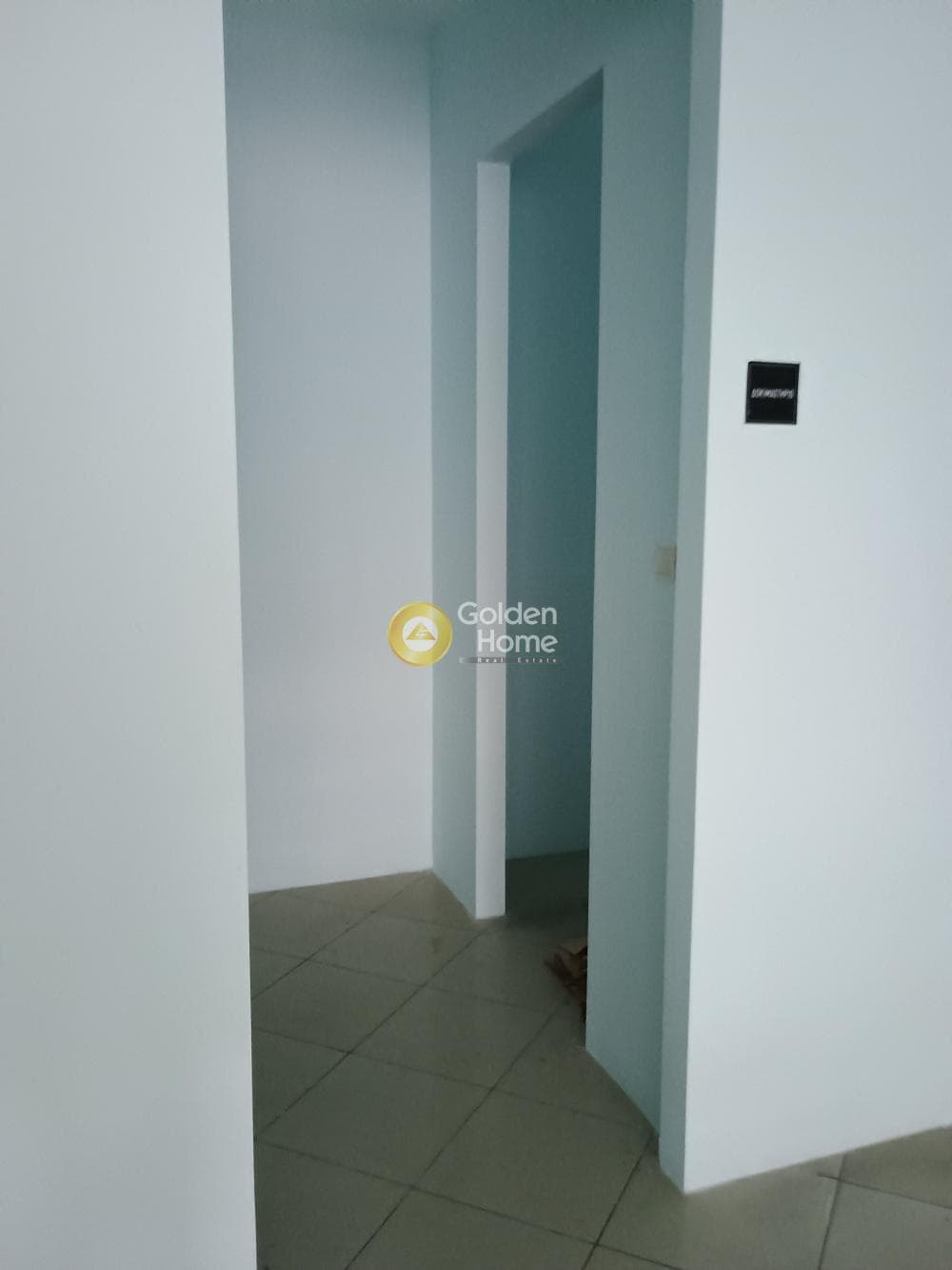 Retail Store in Center, Oreokastro — Photo 8 of 15