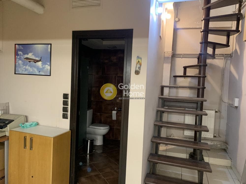 Retail Store in Platia Koumoundourou, Kentro — Photo 9 of 14