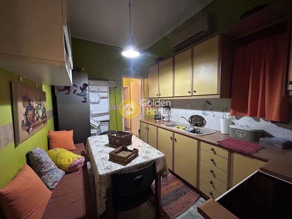 Apartment in Evaggelistria, Nikaia — Photo 2 of 24