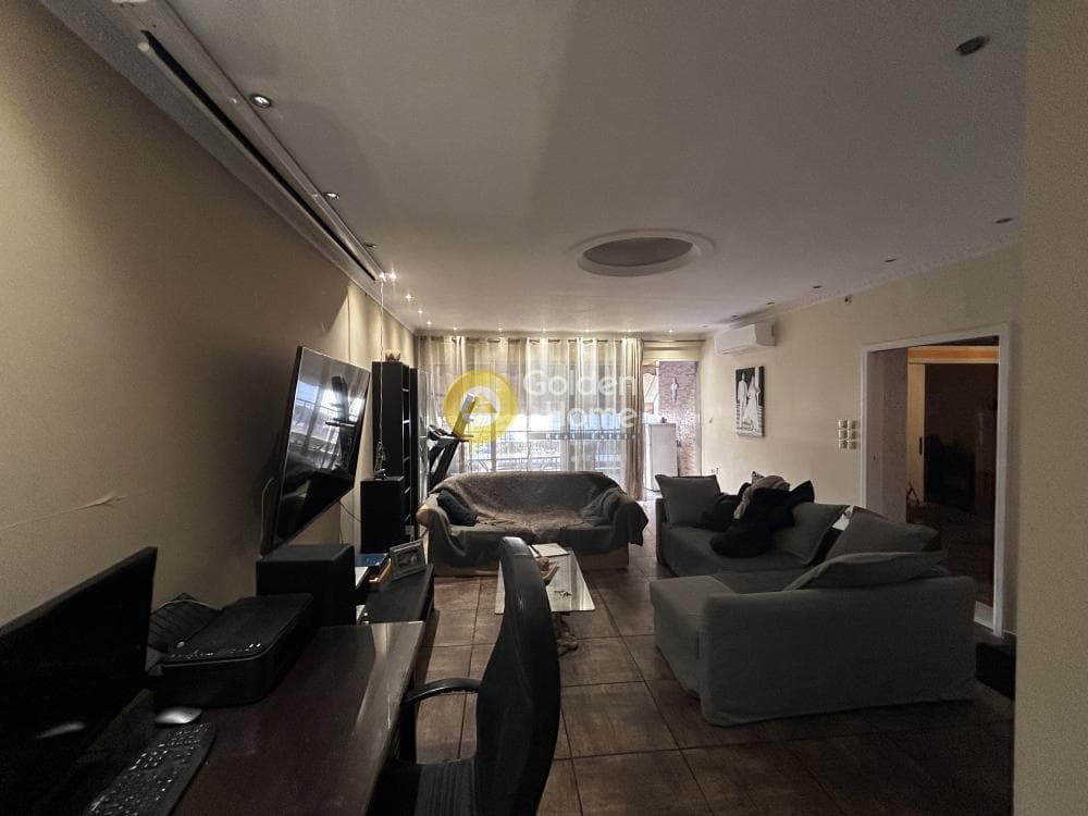 Apartment in Evaggelistria, Nikaia — Photo 3 of 24