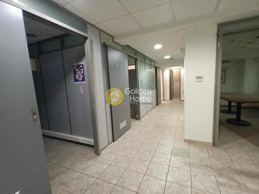 Retail Store in Plateia Klafthmonos, Kentro — Photo 15 of 32
