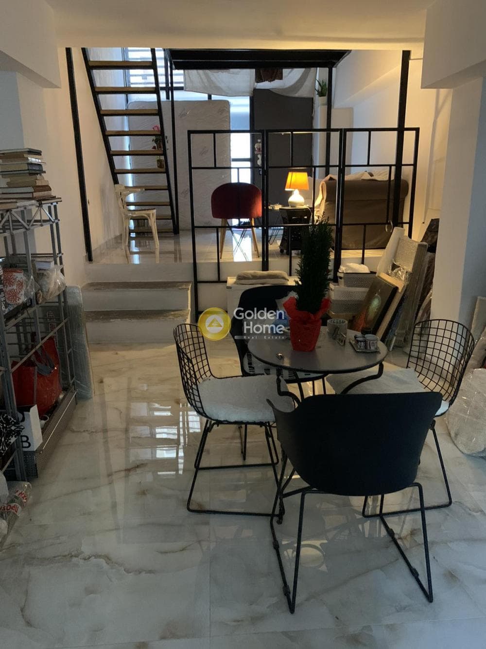 Retail Store in Plateia Vathis, Kentro — Photo 3 of 21