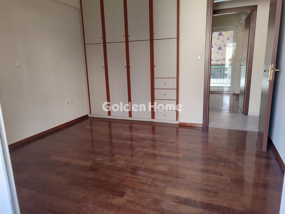 Apartment in Center, Dafni — Photo 6 of 13