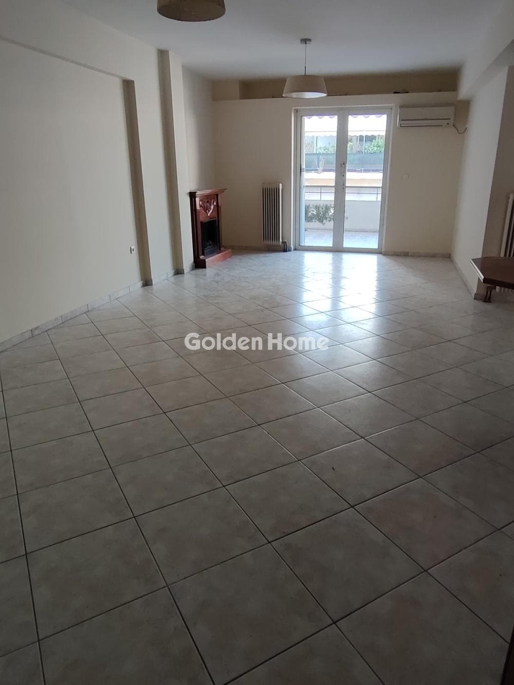 Apartment in Center, Dafni — Photo 2 of 13