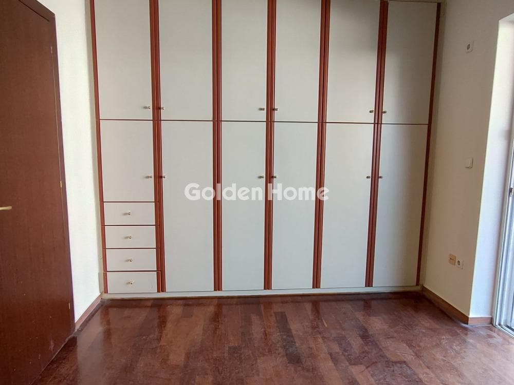Apartment in Center, Dafni — Photo 8 of 13