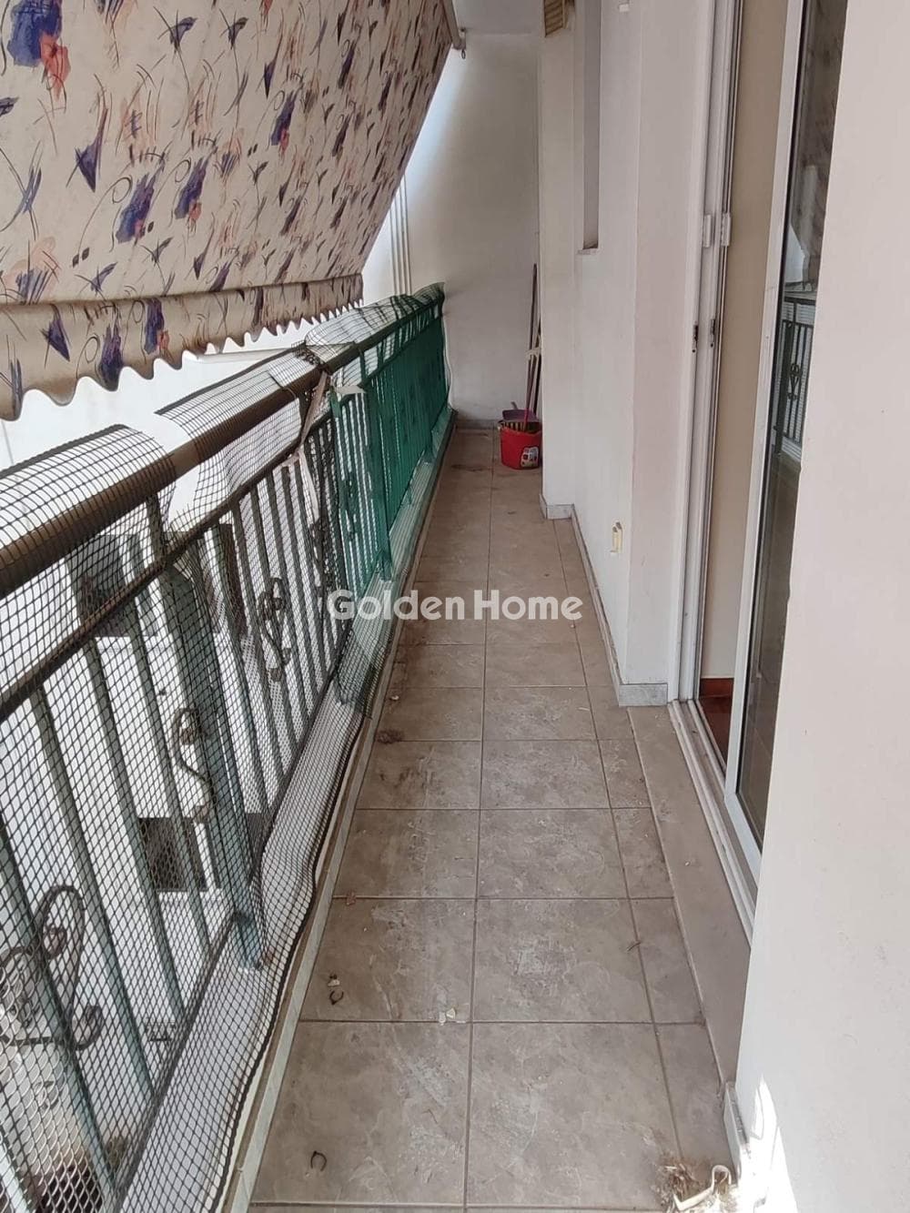 Apartment in Center, Dafni — Photo 12 of 13