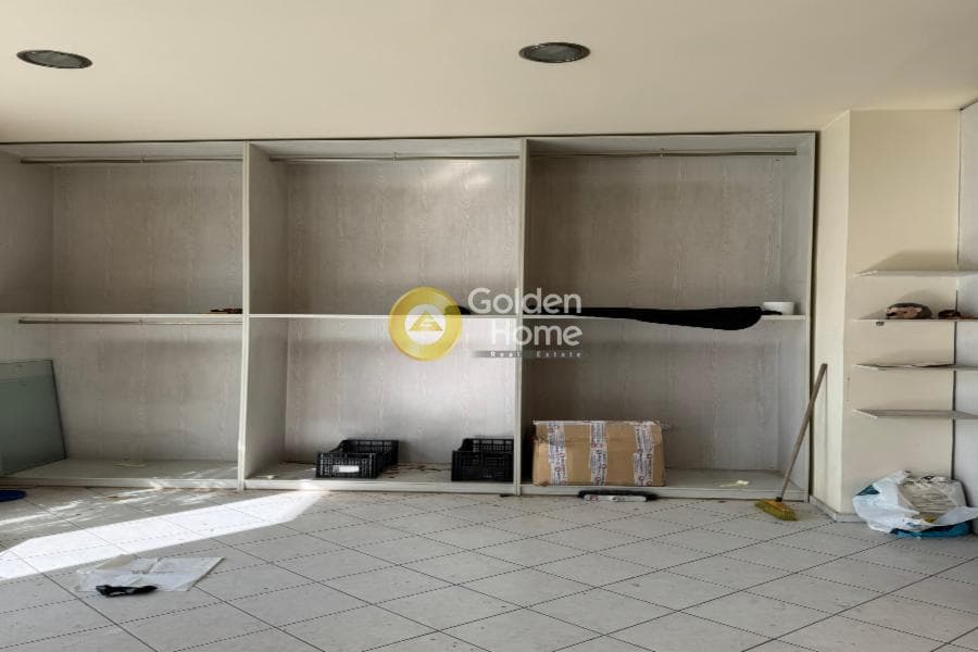 Retail Store in Schinias, Peristeri — Photo 1 of 3