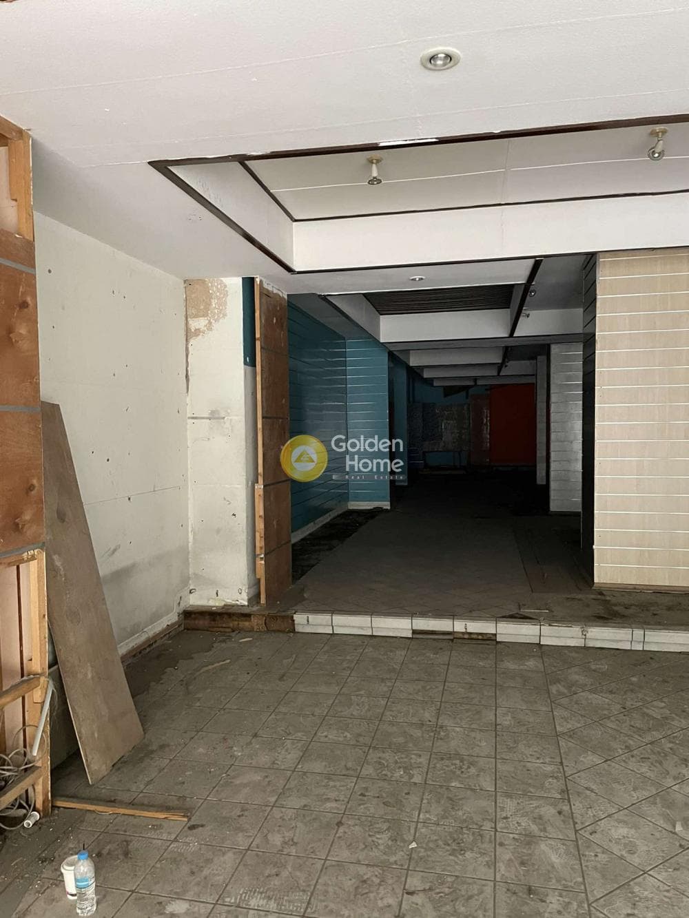 Retail Store in Omonoia, Kentro — Photo 6 of 11