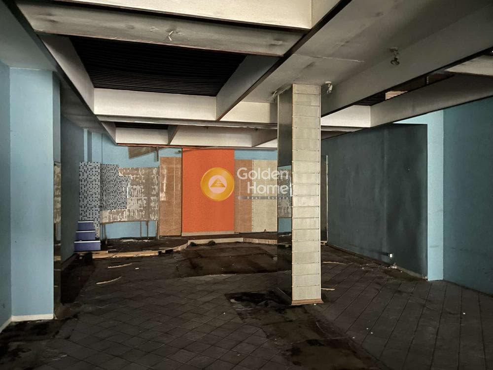 Retail Store in Omonoia, Kentro — Photo 1 of 11