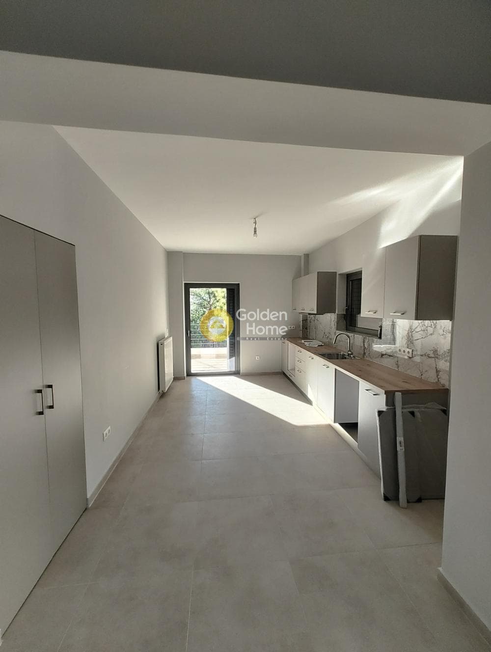Apartment in Megala Sxoinia A, Acharnes — Photo 1 of 20