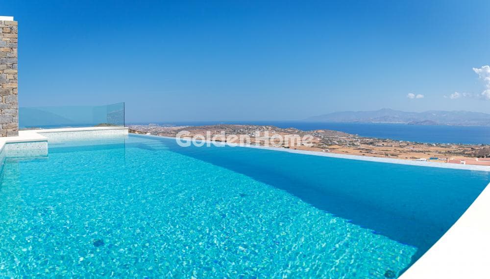 House in Kostos, Paros — Photo 1 of 35