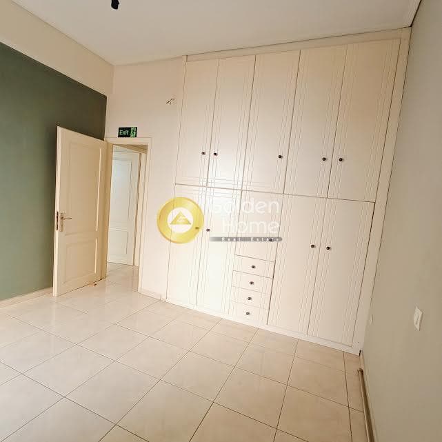 Apartment in Aspra Chomata, Nikaia — Photo 15 of 31