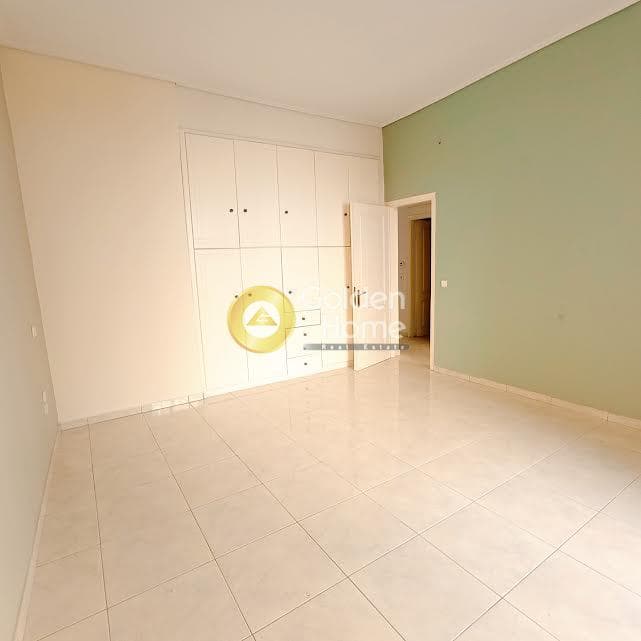 Apartment in Aspra Chomata, Nikaia — Photo 24 of 31