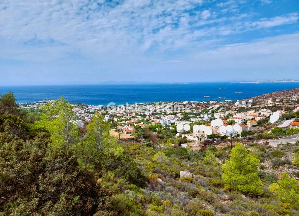 Οικόπεδο στην Σαρωνίδα, Σαρωνίδα