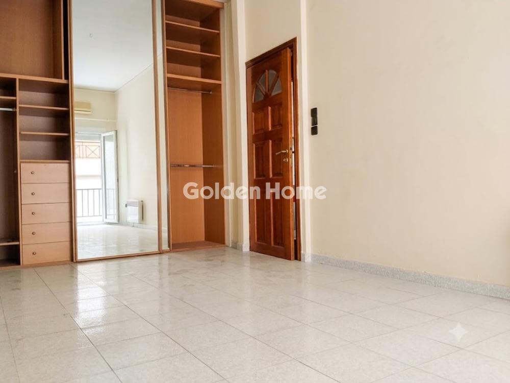 Apartment in Kaminia, Piraeus — Photo 7 of 52