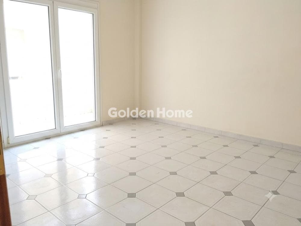 Apartment in Kaminia, Piraeus — Photo 12 of 52