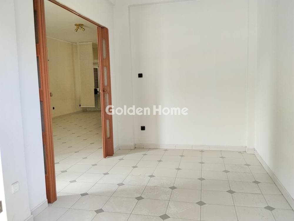 Apartment in Kaminia, Piraeus — Photo 16 of 52