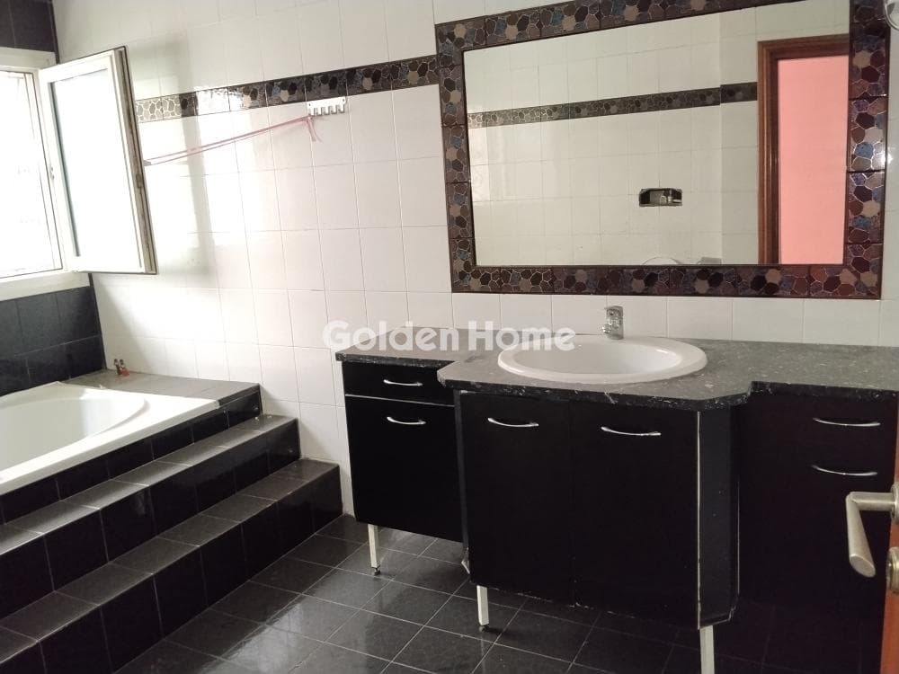 Apartment in Kaminia, Piraeus — Photo 35 of 52