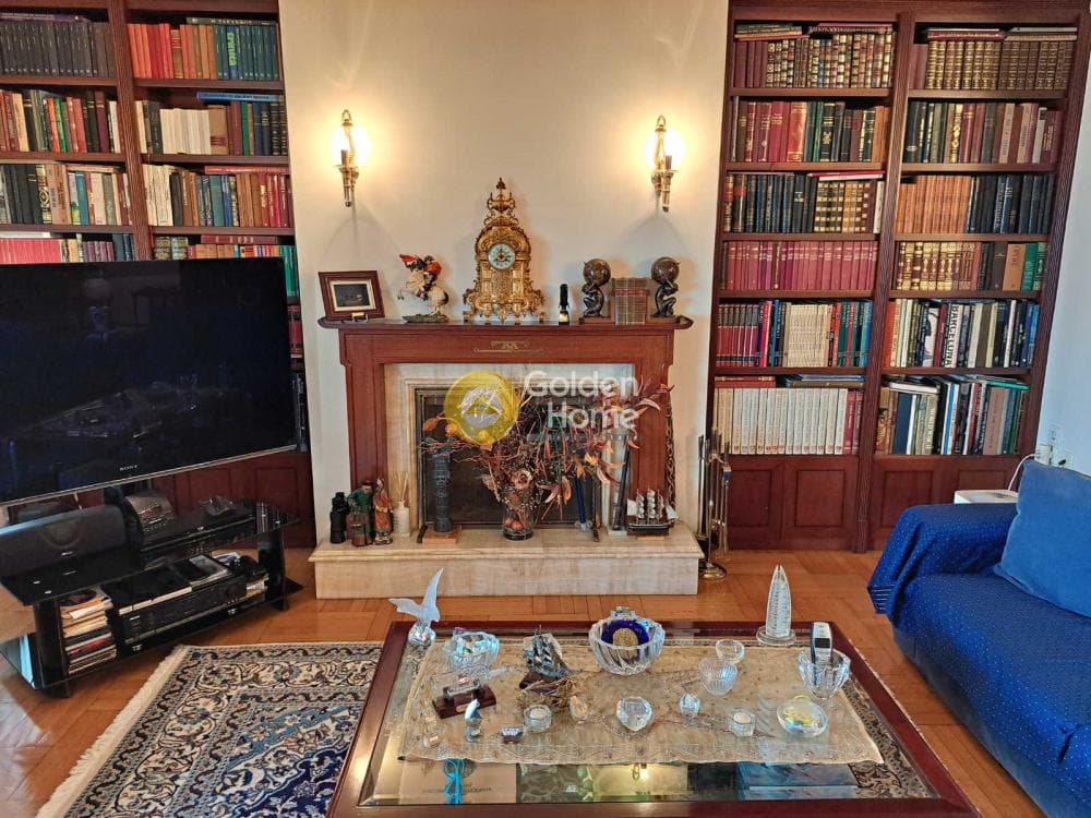 Apartment in Floisvos, Palaio Faliro — Photo 2 of 29