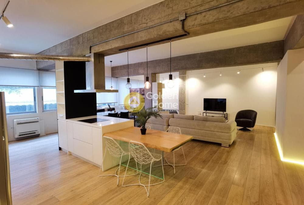 Office in Platia Kanigos, Exarchia - Neapoli — Photo 1 of 20