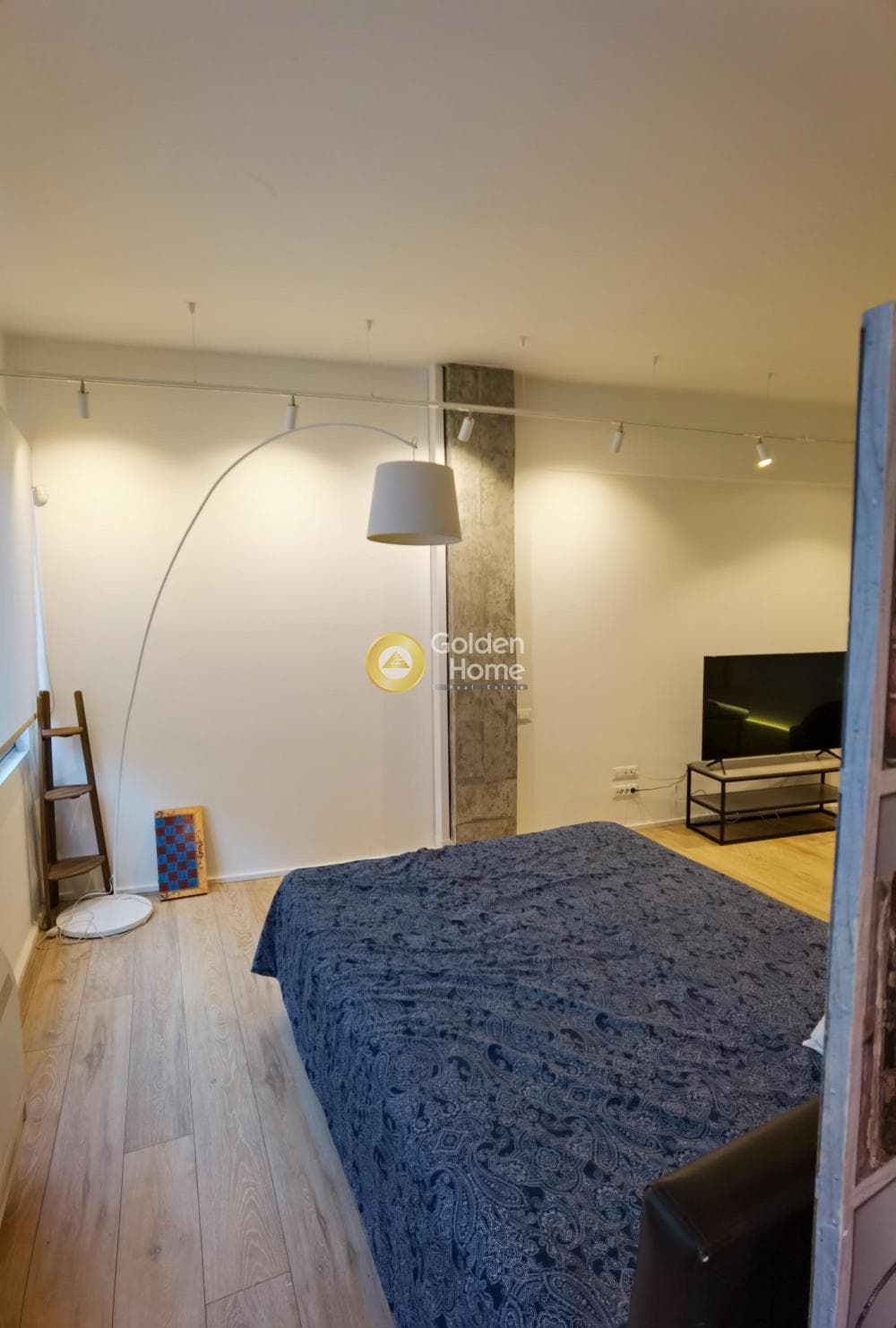 Office in Platia Kanigos, Exarchia - Neapoli — Photo 10 of 20