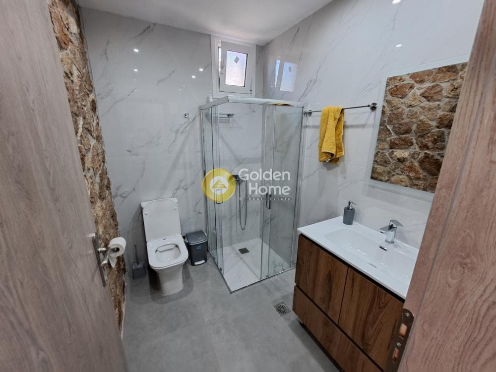 House in Giala, Salamina — Photo 14 of 27