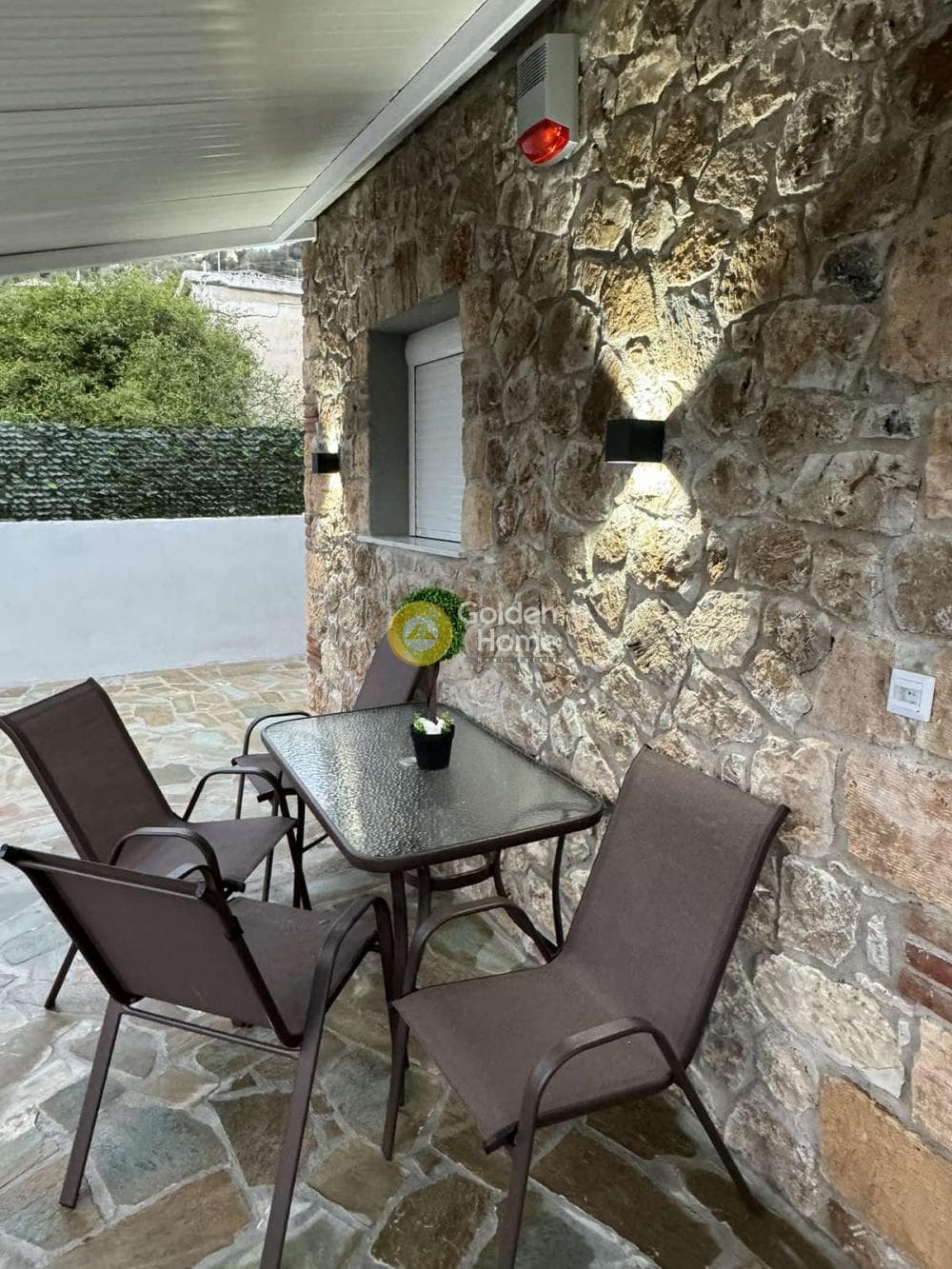 House in Giala, Salamina — Photo 1 of 27
