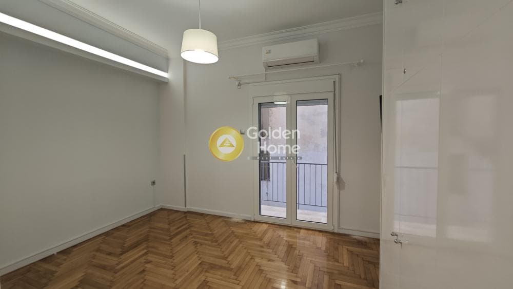 Apartment in Semeli, Attiki — Photo 1 of 12