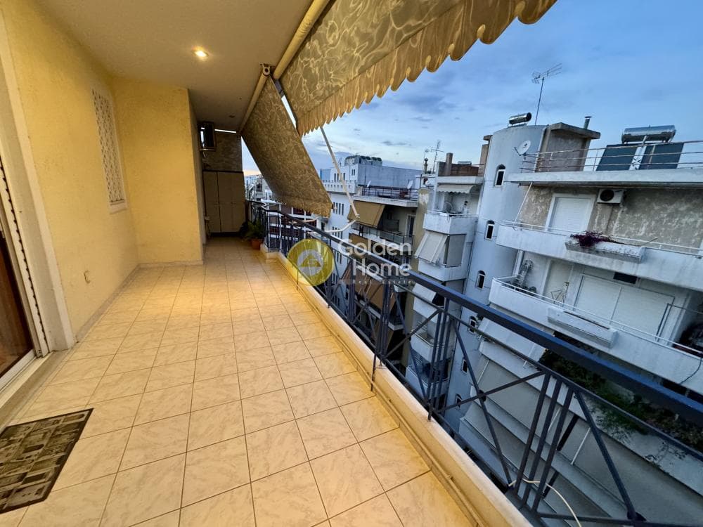 Apartment in Center, Neos Kosmos — Photo 1 of 20