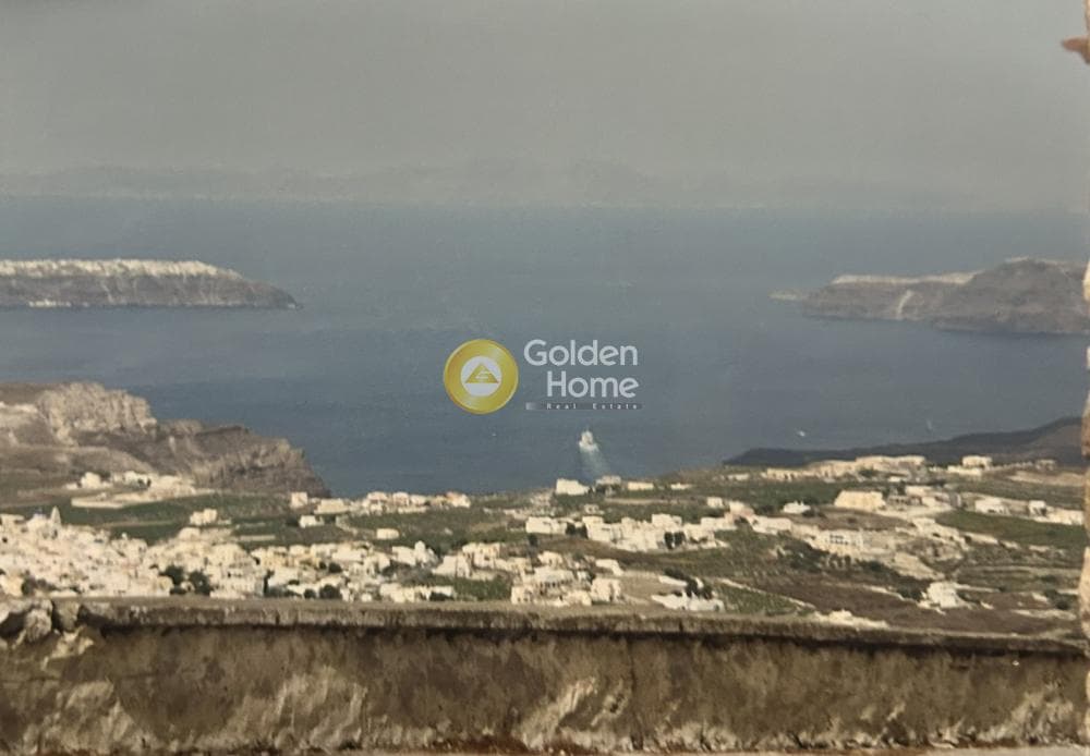 Parcel in Thira, Santorini — Photo 1 of 4