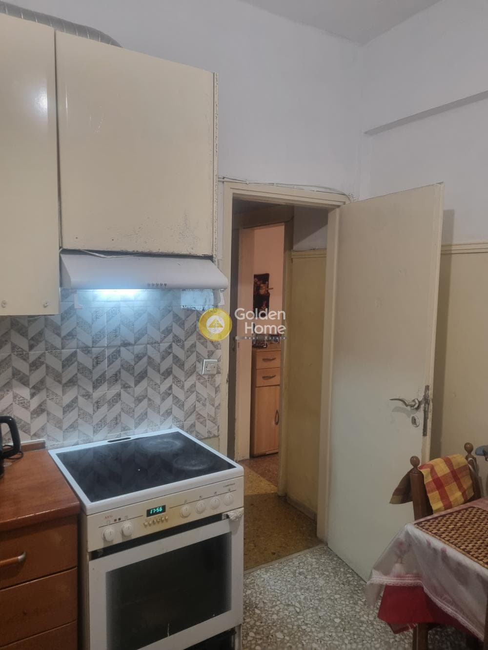 Apartment in Plateia Koliatsou, Patision - Acharnon — Photo 13 of 21