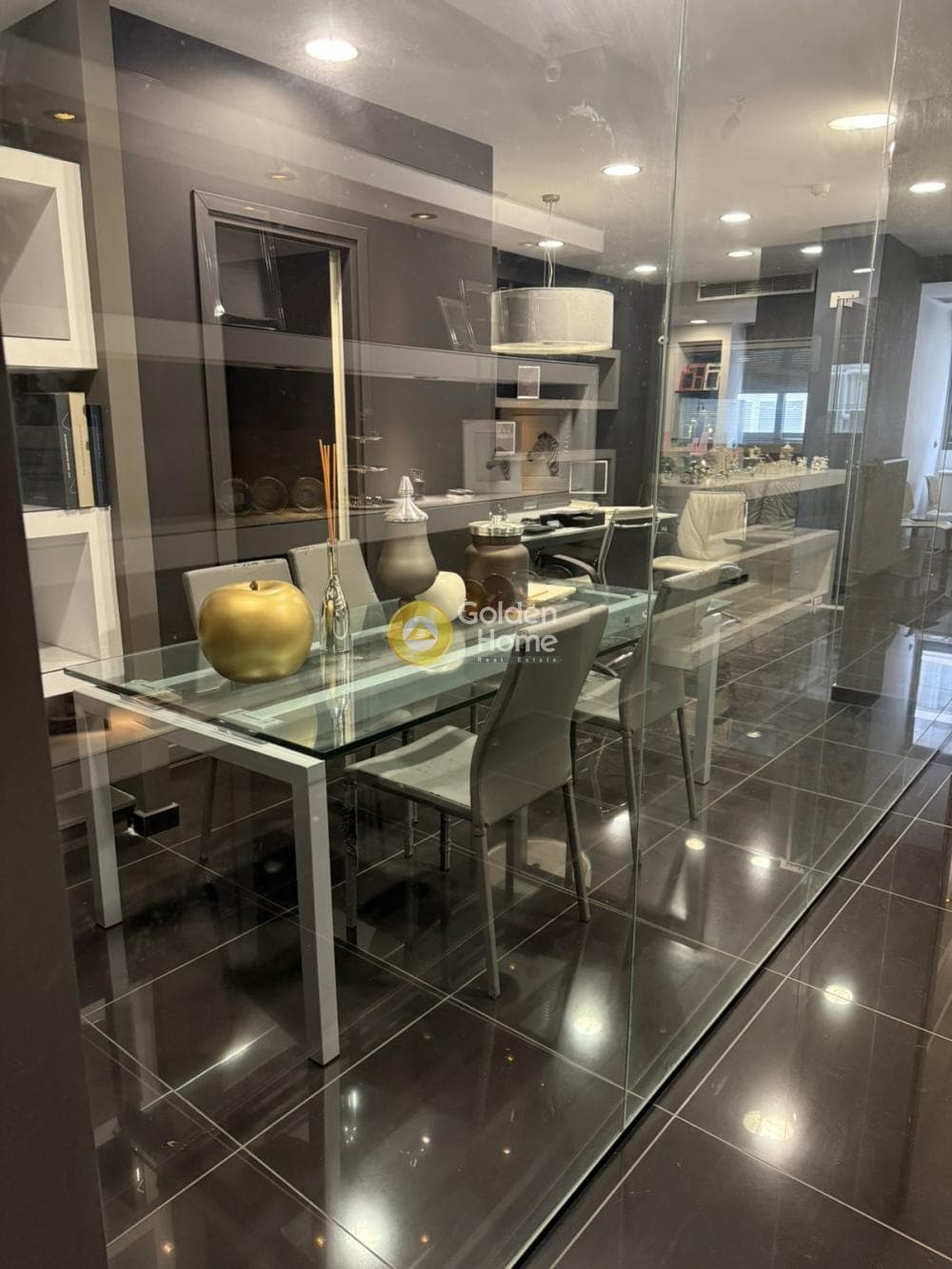 Γραφείο στην Πλατεία Καρύτση, Κέντρο — Φωτογραφία 1 από 4