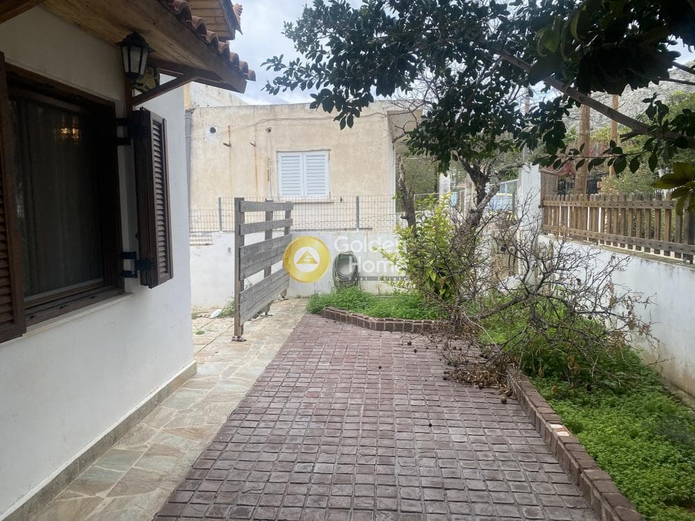 House in Agios Athanasios, Salamina — Photo 21 of 21
