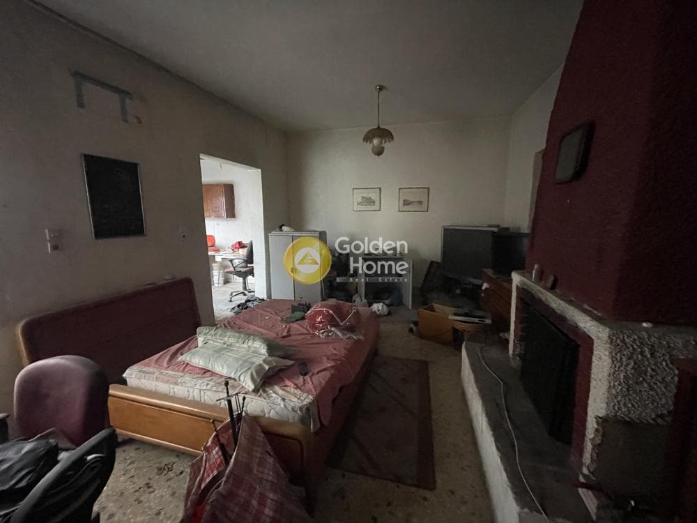 House in Rouf, Tavros — Photo 1 of 2