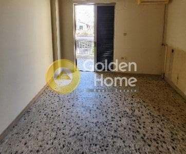 Apartment in Amfiali, Keratsini — Photo 2 of 6