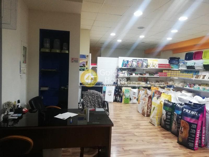 Retail Store in Charavgi, Metamorfosi — Photo 1 of 4