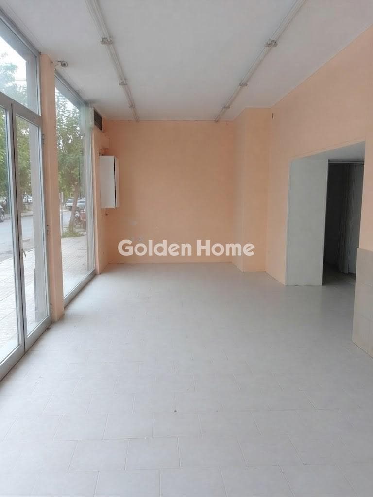 Retail Store in Analipsi, Vironas — Photo 2 of 6