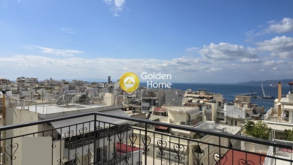 Apartment in Chatzikiriakeio, Piraeus — Photo 1 of 11