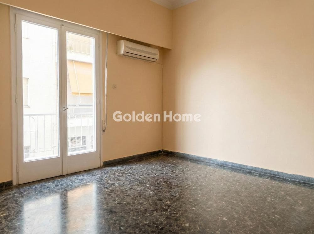 Apartment in Agia Marina, Ilioupoli — Photo 2 of 9