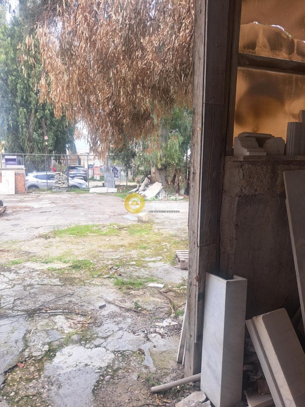 Αποθήκη στην Αγία Βαρβάρα Λυκοβρύσεως, Λυκόβρυση — Φωτογραφία 2 από 2