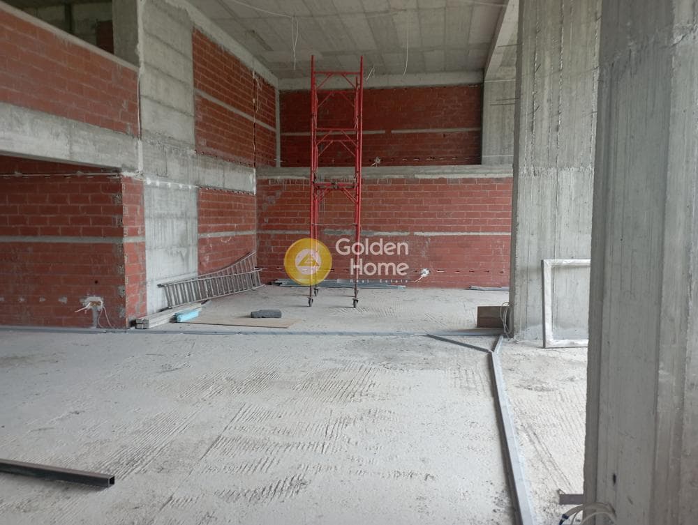 Retail Store in Center, Thermi — Photo 4 of 14