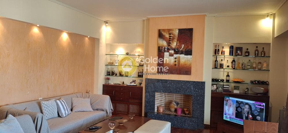 Apartment in Center, Lavrio — Photo 5 of 24